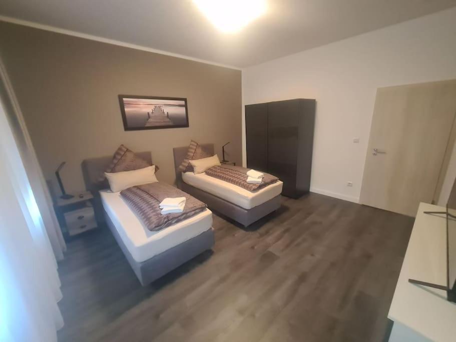 3 Apartment *